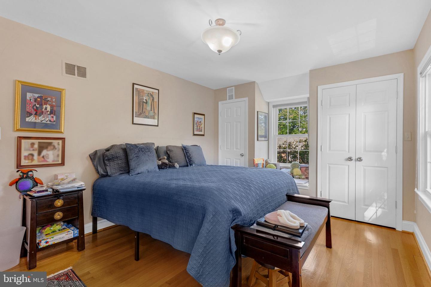 6679 32ND PL NW, WASHINGTON, District Of Columbia 20015, 4 Bedrooms Bedrooms, ,4 BathroomsBathrooms,Residential,For sale,6679 32ND PL NW,DCDC2197630 MLS # DCDC2197630