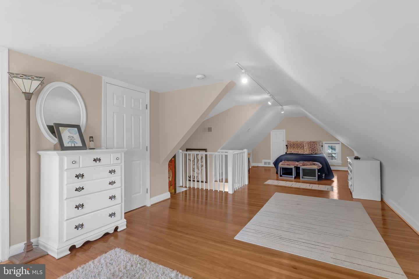 6679 32ND PL NW, WASHINGTON, District Of Columbia 20015, 4 Bedrooms Bedrooms, ,4 BathroomsBathrooms,Residential,For sale,6679 32ND PL NW,DCDC2197630 MLS # DCDC2197630