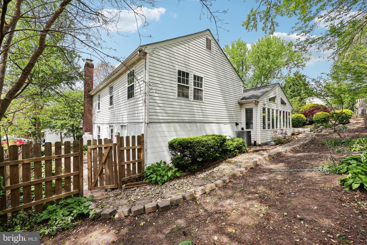 1533 MALVERN HILL PL, HERNDON, Virginia 20170, 4 Bedrooms Bedrooms, ,3 BathroomsBathrooms,Residential,For sale,1533 MALVERN HILL PL,VAFX2236760 MLS # VAFX2236760