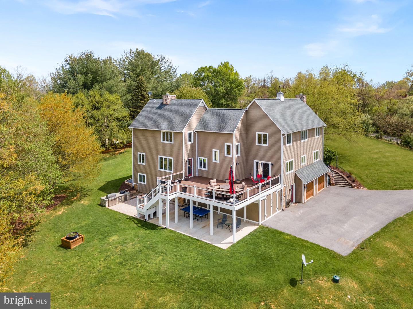 40220 HAYWOOD LN, LOVETTSVILLE, Virginia 20180, 3 Bedrooms Bedrooms, ,3 BathroomsBathrooms,Residential,For sale,40220 HAYWOOD LN,VALO2094902 MLS # VALO2094902