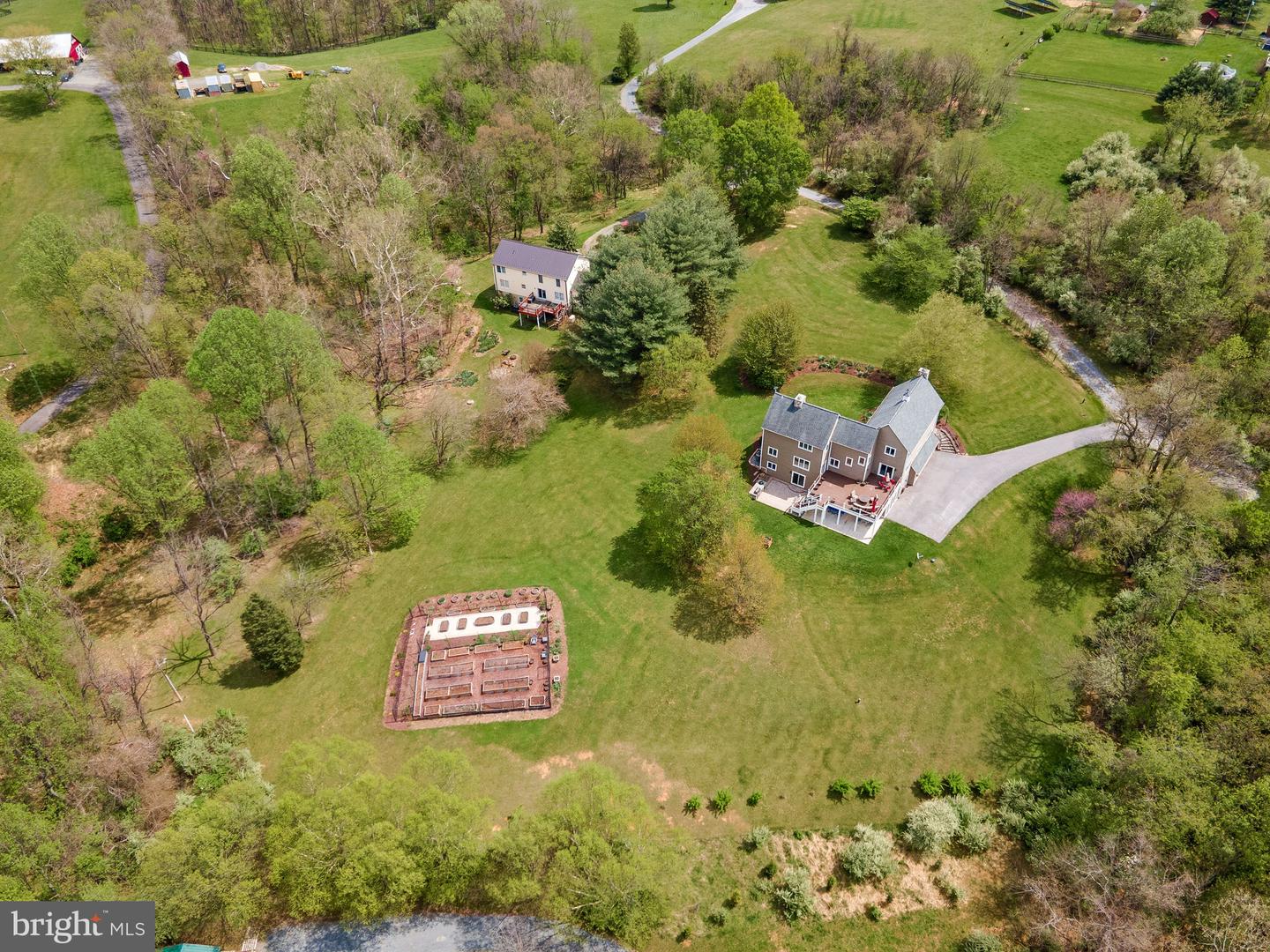 40220 HAYWOOD LN, LOVETTSVILLE, Virginia 20180, 3 Bedrooms Bedrooms, ,3 BathroomsBathrooms,Residential,For sale,40220 HAYWOOD LN,VALO2094902 MLS # VALO2094902