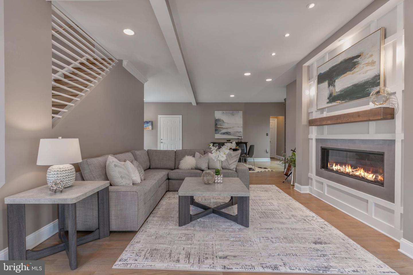 5204 20TH ST N, ARLINGTON, Virginia 22205, 5 Bedrooms Bedrooms, ,3 BathroomsBathrooms,Residential,For sale,5204 20TH ST N,VAAR2056670 MLS # VAAR2056670