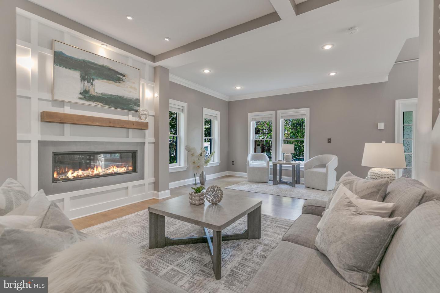 5204 20TH ST N, ARLINGTON, Virginia 22205, 5 Bedrooms Bedrooms, ,3 BathroomsBathrooms,Residential,For sale,5204 20TH ST N,VAAR2056670 MLS # VAAR2056670