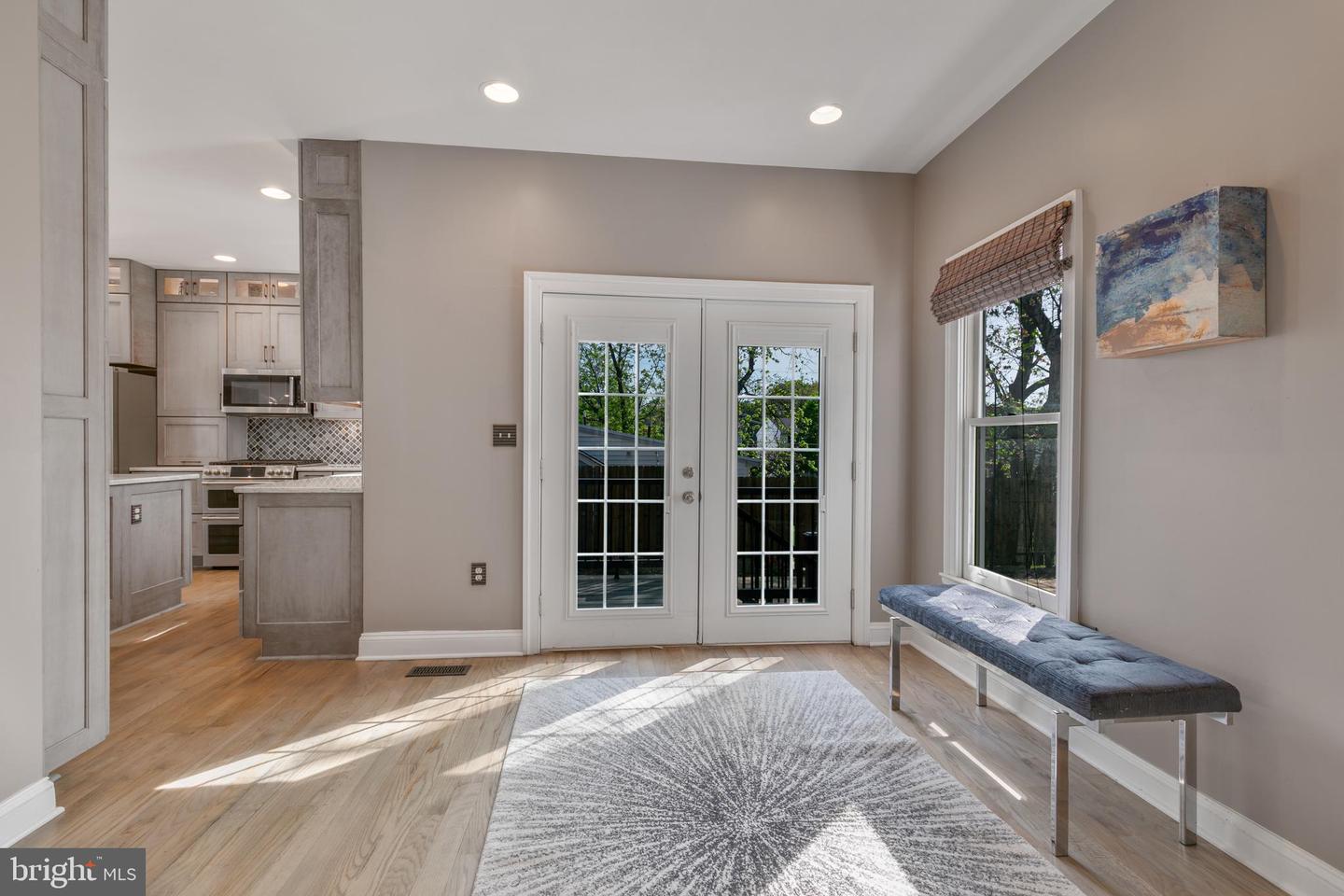 5204 20TH ST N, ARLINGTON, Virginia 22205, 5 Bedrooms Bedrooms, ,3 BathroomsBathrooms,Residential,For sale,5204 20TH ST N,VAAR2056670 MLS # VAAR2056670