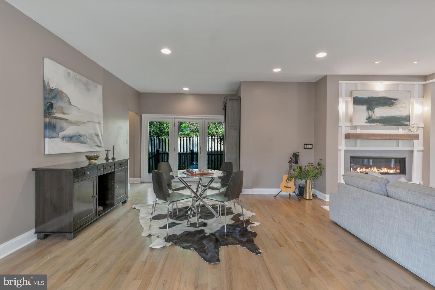 5204 20TH ST N, ARLINGTON, Virginia 22205, 5 Bedrooms Bedrooms, ,3 BathroomsBathrooms,Residential,For sale,5204 20TH ST N,VAAR2056670 MLS # VAAR2056670