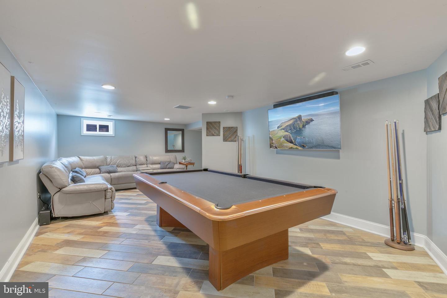 5204 20TH ST N, ARLINGTON, Virginia 22205, 5 Bedrooms Bedrooms, ,3 BathroomsBathrooms,Residential,For sale,5204 20TH ST N,VAAR2056670 MLS # VAAR2056670