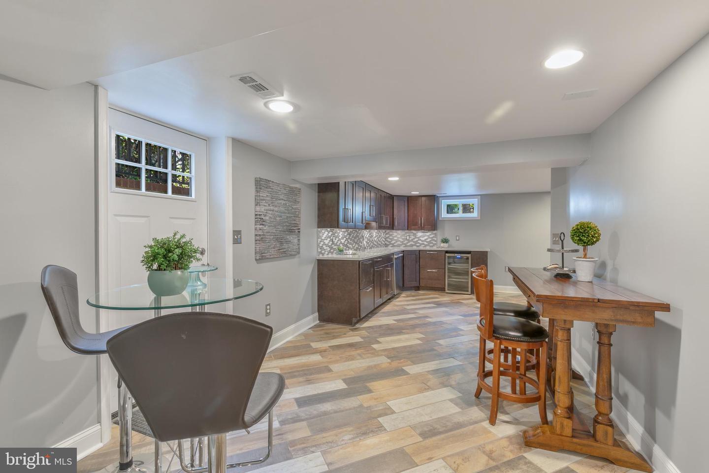 5204 20TH ST N, ARLINGTON, Virginia 22205, 5 Bedrooms Bedrooms, ,3 BathroomsBathrooms,Residential,For sale,5204 20TH ST N,VAAR2056670 MLS # VAAR2056670