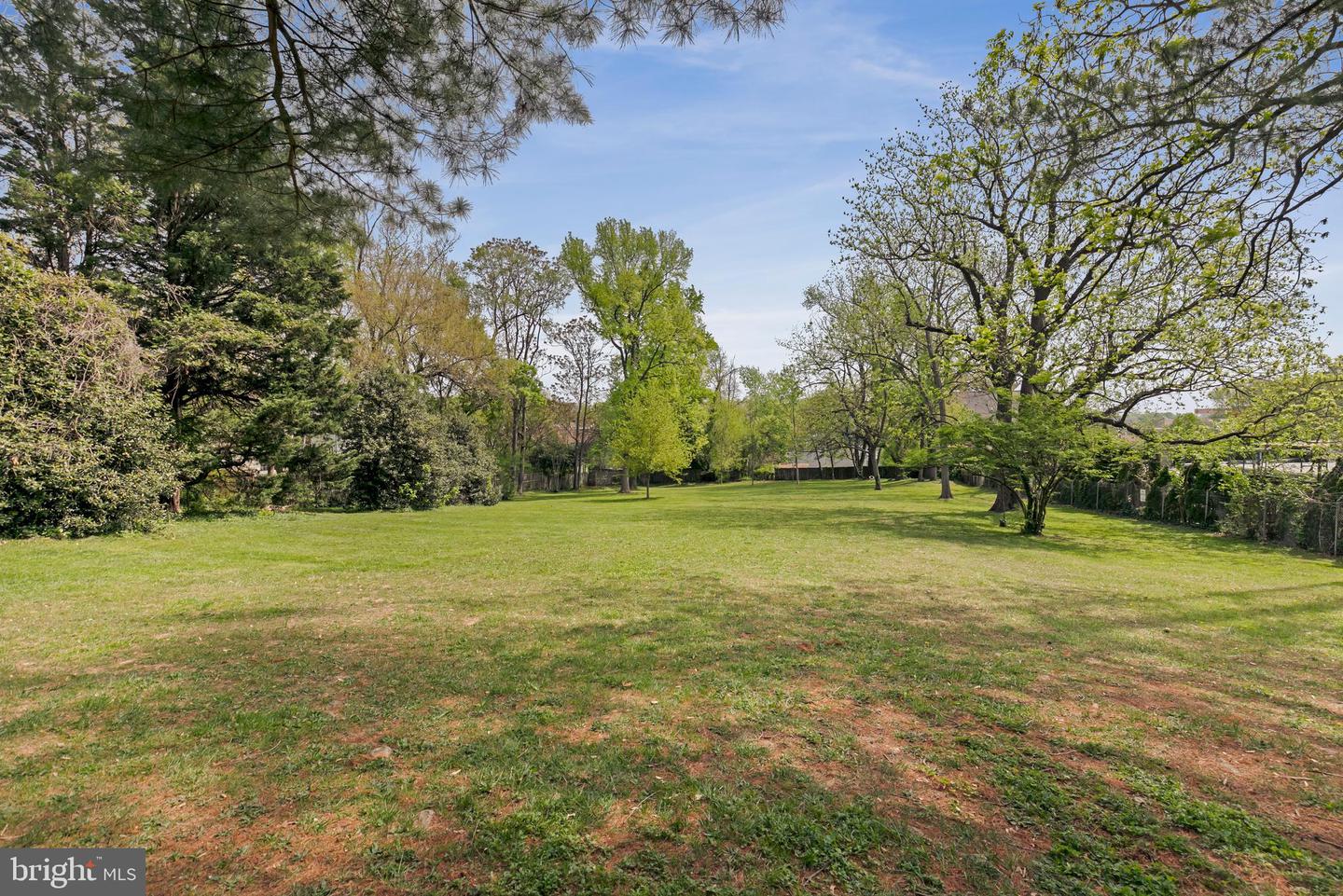 5204 20TH ST N, ARLINGTON, Virginia 22205, 5 Bedrooms Bedrooms, ,3 BathroomsBathrooms,Residential,For sale,5204 20TH ST N,VAAR2056670 MLS # VAAR2056670