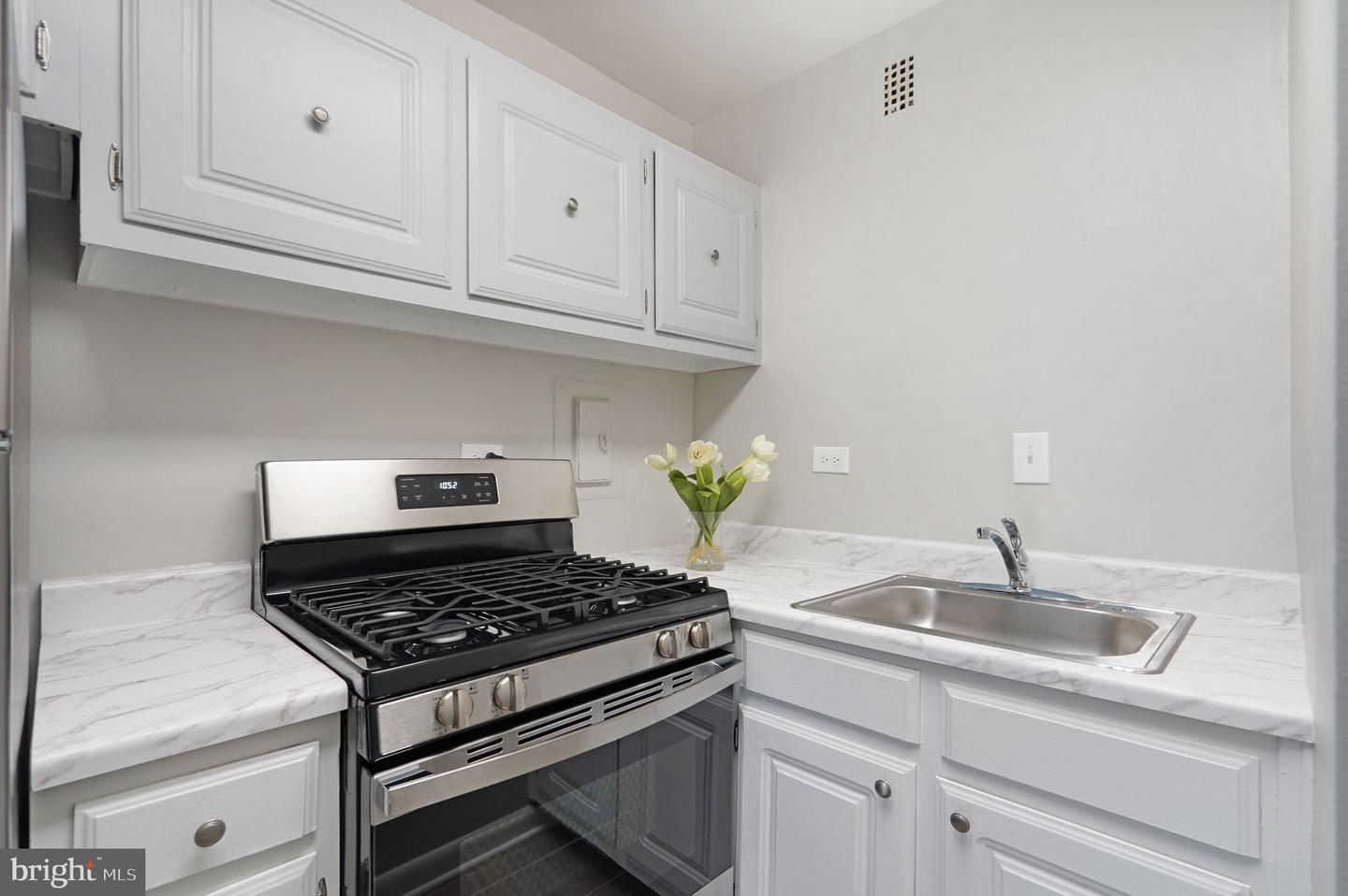 5340 HOLMES RUN PKWY #1503, ALEXANDRIA, Virginia 22304, 1 Bedroom Bedrooms, ,1 BathroomBathrooms,Residential,For sale,5340 HOLMES RUN PKWY #1503,VAAX2044668 MLS # VAAX2044668