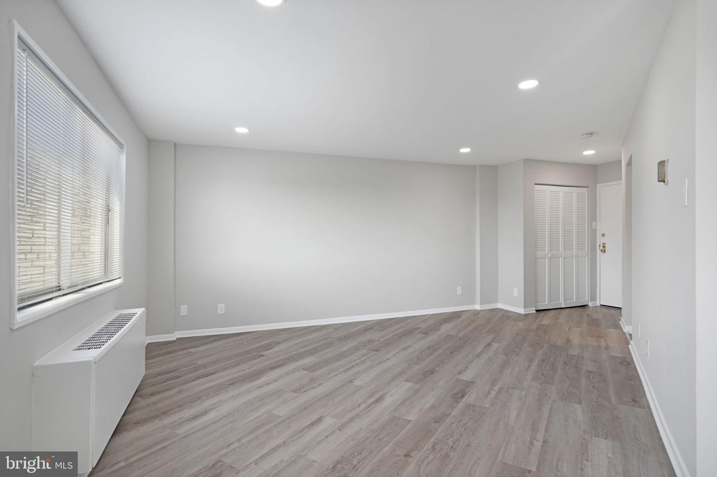 5340 HOLMES RUN PKWY #1503, ALEXANDRIA, Virginia 22304, 1 Bedroom Bedrooms, ,1 BathroomBathrooms,Residential,For sale,5340 HOLMES RUN PKWY #1503,VAAX2044668 MLS # VAAX2044668