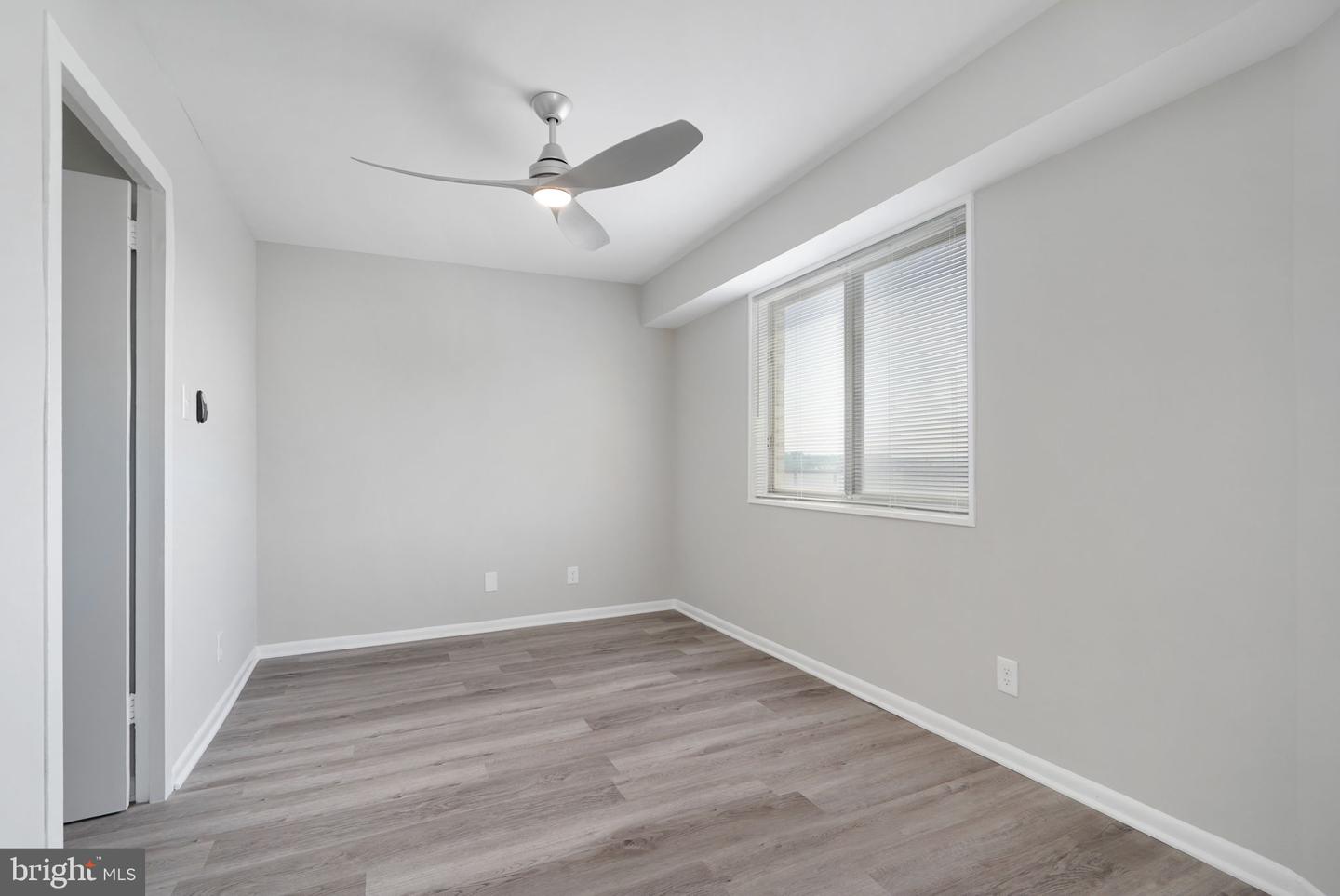 5340 HOLMES RUN PKWY #1503, ALEXANDRIA, Virginia 22304, 1 Bedroom Bedrooms, ,1 BathroomBathrooms,Residential,For sale,5340 HOLMES RUN PKWY #1503,VAAX2044668 MLS # VAAX2044668