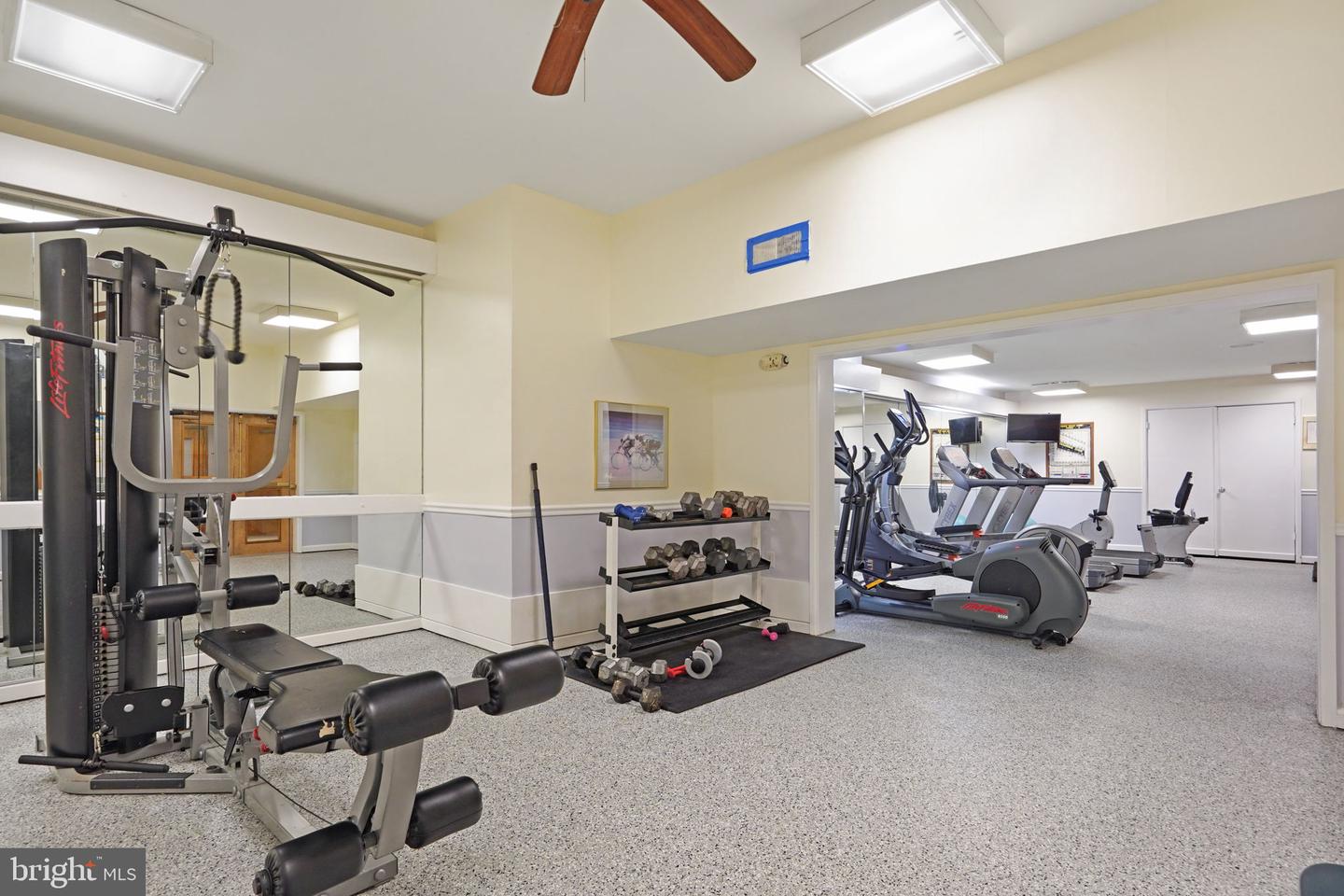 5340 HOLMES RUN PKWY #1503, ALEXANDRIA, Virginia 22304, 1 Bedroom Bedrooms, ,1 BathroomBathrooms,Residential,For sale,5340 HOLMES RUN PKWY #1503,VAAX2044668 MLS # VAAX2044668