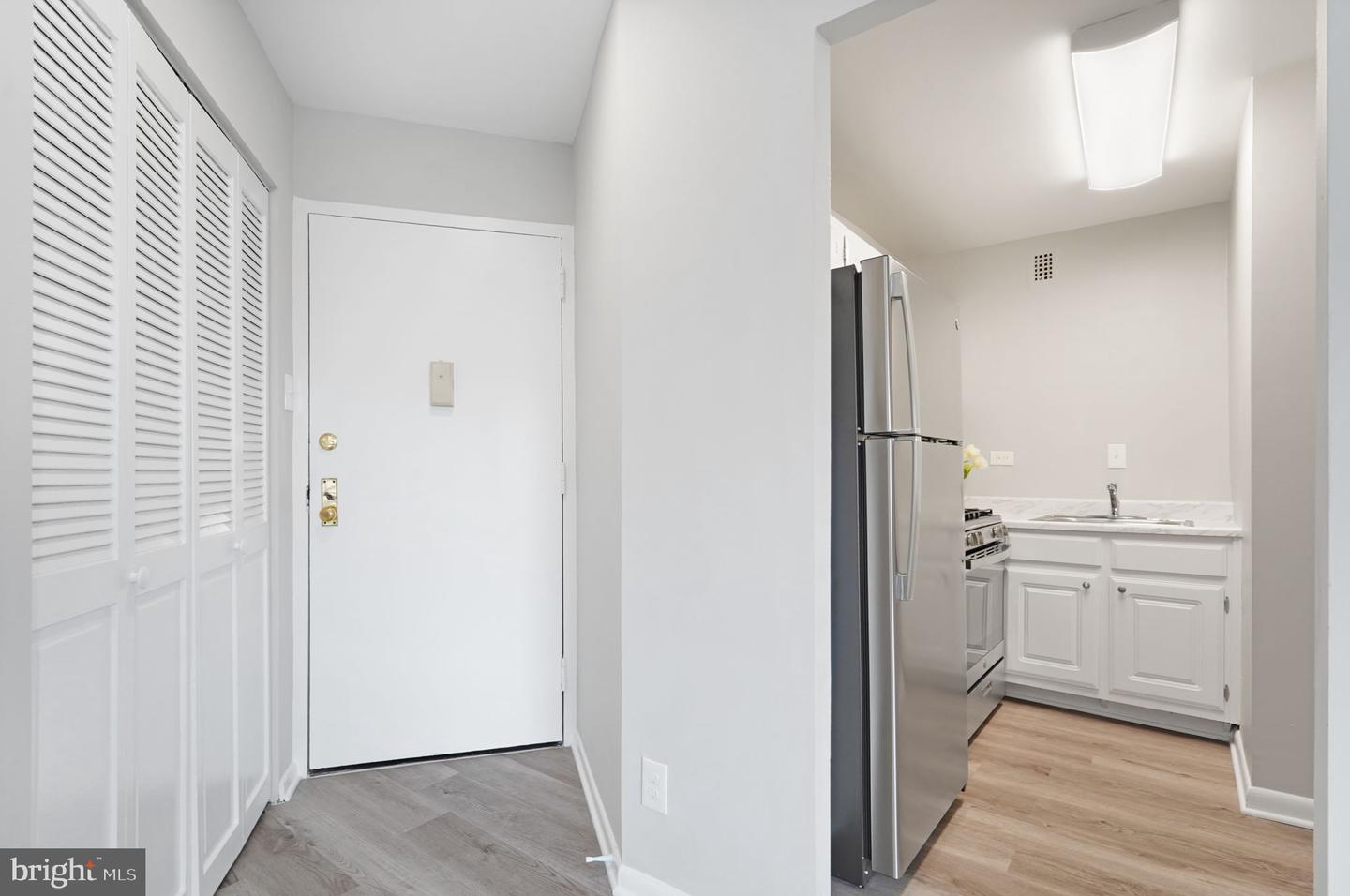 5340 HOLMES RUN PKWY #1503, ALEXANDRIA, Virginia 22304, 1 Bedroom Bedrooms, ,1 BathroomBathrooms,Residential,For sale,5340 HOLMES RUN PKWY #1503,VAAX2044668 MLS # VAAX2044668