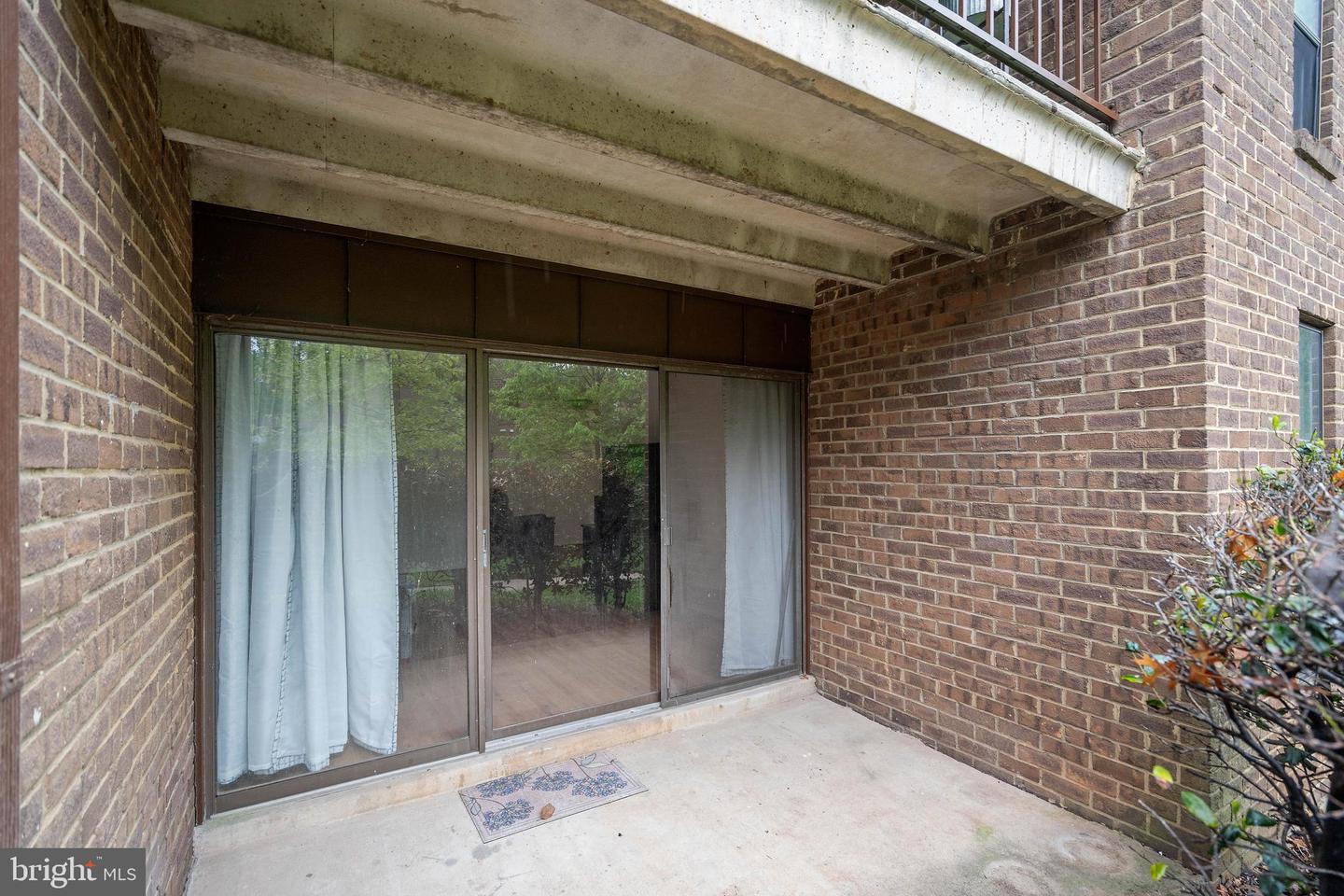 11208 CHESTNUT GROVE SQ #112, RESTON, Virginia 20190, 2 Bedrooms Bedrooms, 6 Rooms Rooms,1 BathroomBathrooms,Residential,For sale,11208 CHESTNUT GROVE SQ #112,VAFX2236940 MLS # VAFX2236940