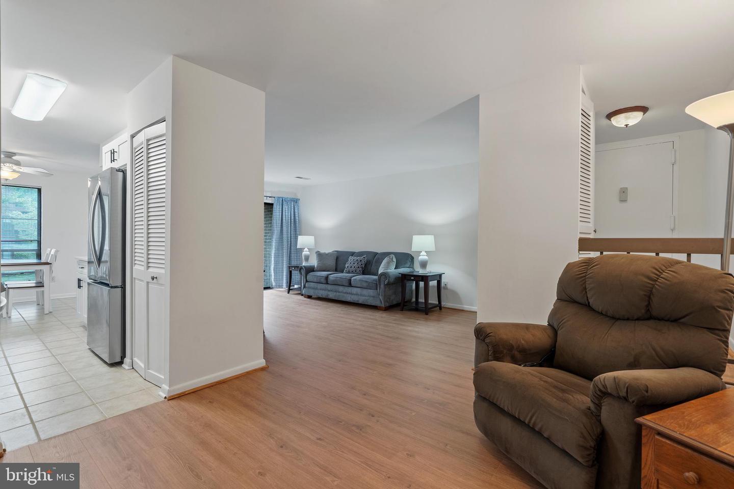 11208 CHESTNUT GROVE SQ #112, RESTON, Virginia 20190, 2 Bedrooms Bedrooms, 6 Rooms Rooms,1 BathroomBathrooms,Residential,For sale,11208 CHESTNUT GROVE SQ #112,VAFX2236940 MLS # VAFX2236940