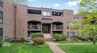 11208 CHESTNUT GROVE SQ #112, RESTON, Virginia 20190, 2 Bedrooms Bedrooms, 6 Rooms Rooms,1 BathroomBathrooms,Residential,For sale,11208 CHESTNUT GROVE SQ #112,VAFX2236940 MLS # VAFX2236940