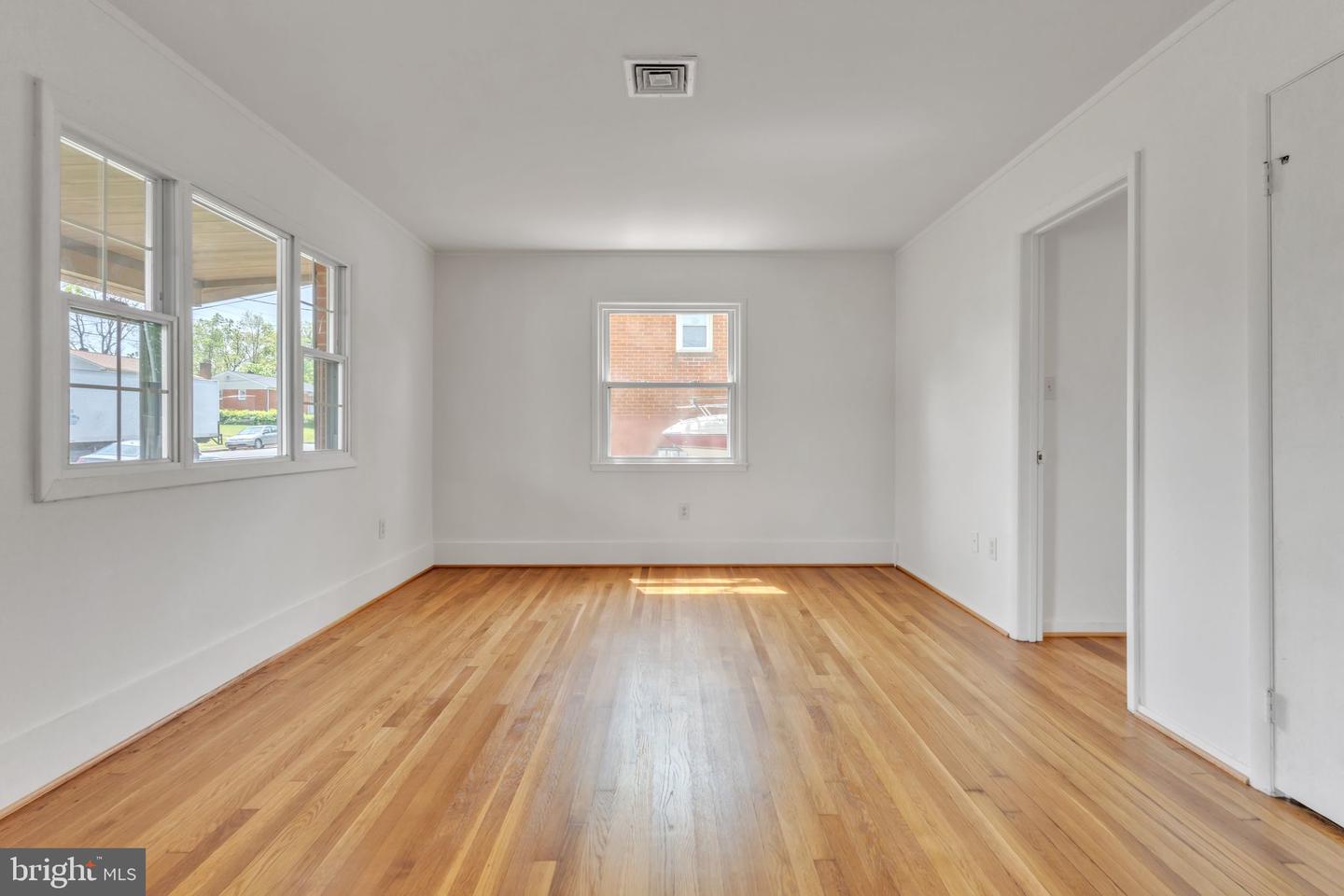 9410 SPOTSYLVANIA ST, MANASSAS, Virginia 20110, 3 Bedrooms Bedrooms, ,1 BathroomBathrooms,Residential,For sale,9410 SPOTSYLVANIA ST,VAPW2093310 MLS # VAPW2093310