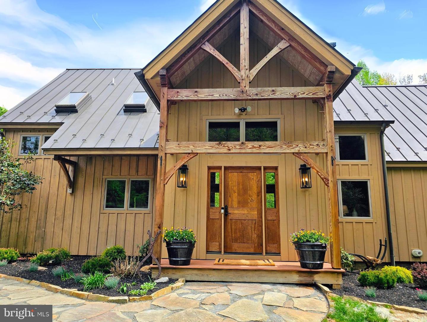 13870 STEED HILL LN, LEESBURG, Virginia 20176, 4 Bedrooms Bedrooms, ,3 BathroomsBathrooms,Residential,For sale,13870 STEED HILL LN,VALO2095020 MLS # VALO2095020
