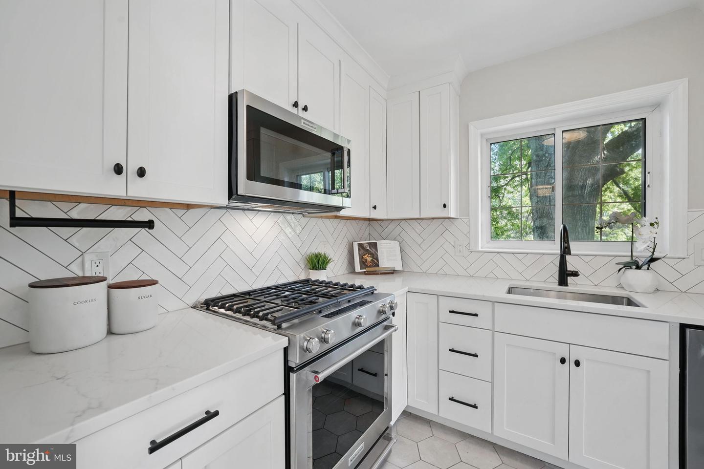 3438 MARTHA CUSTIS DR, ALEXANDRIA, Virginia 22302, 1 Bedroom Bedrooms, ,1 BathroomBathrooms,Residential,For sale,3438 MARTHA CUSTIS DR,VAAX2044706 MLS # VAAX2044706