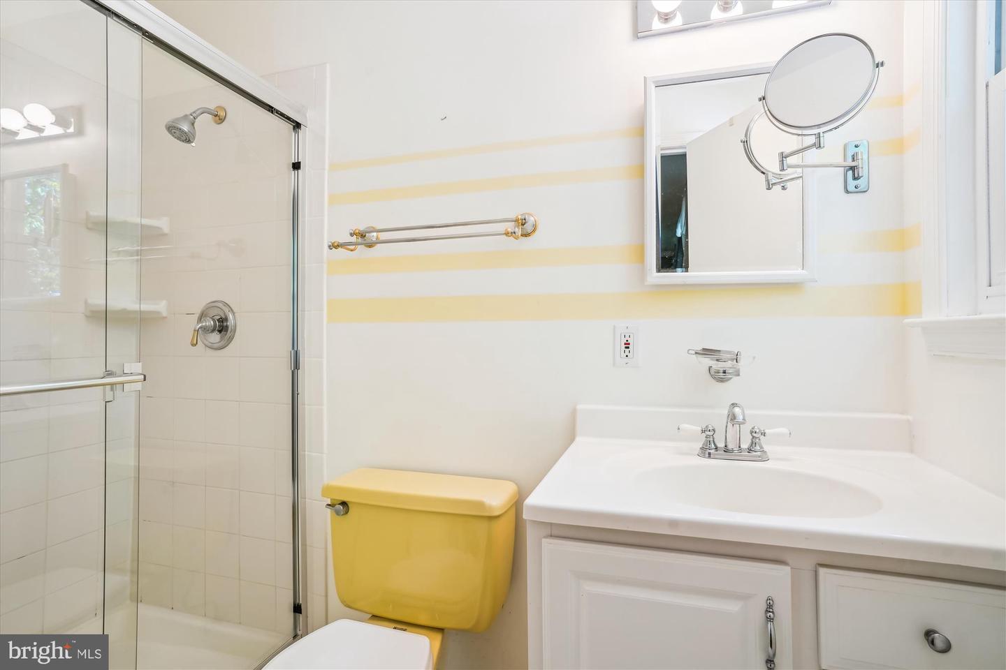 8659 WEIR ST, MANASSAS, Virginia 20110, 4 Bedrooms Bedrooms, ,2 BathroomsBathrooms,Residential,For sale,8659 WEIR ST,VAMN2008234 MLS # VAMN2008234