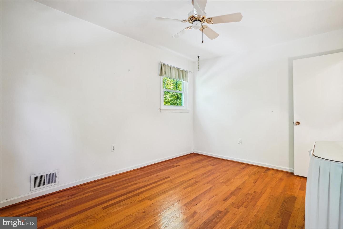 8659 WEIR ST, MANASSAS, Virginia 20110, 4 Bedrooms Bedrooms, ,2 BathroomsBathrooms,Residential,For sale,8659 WEIR ST,VAMN2008234 MLS # VAMN2008234