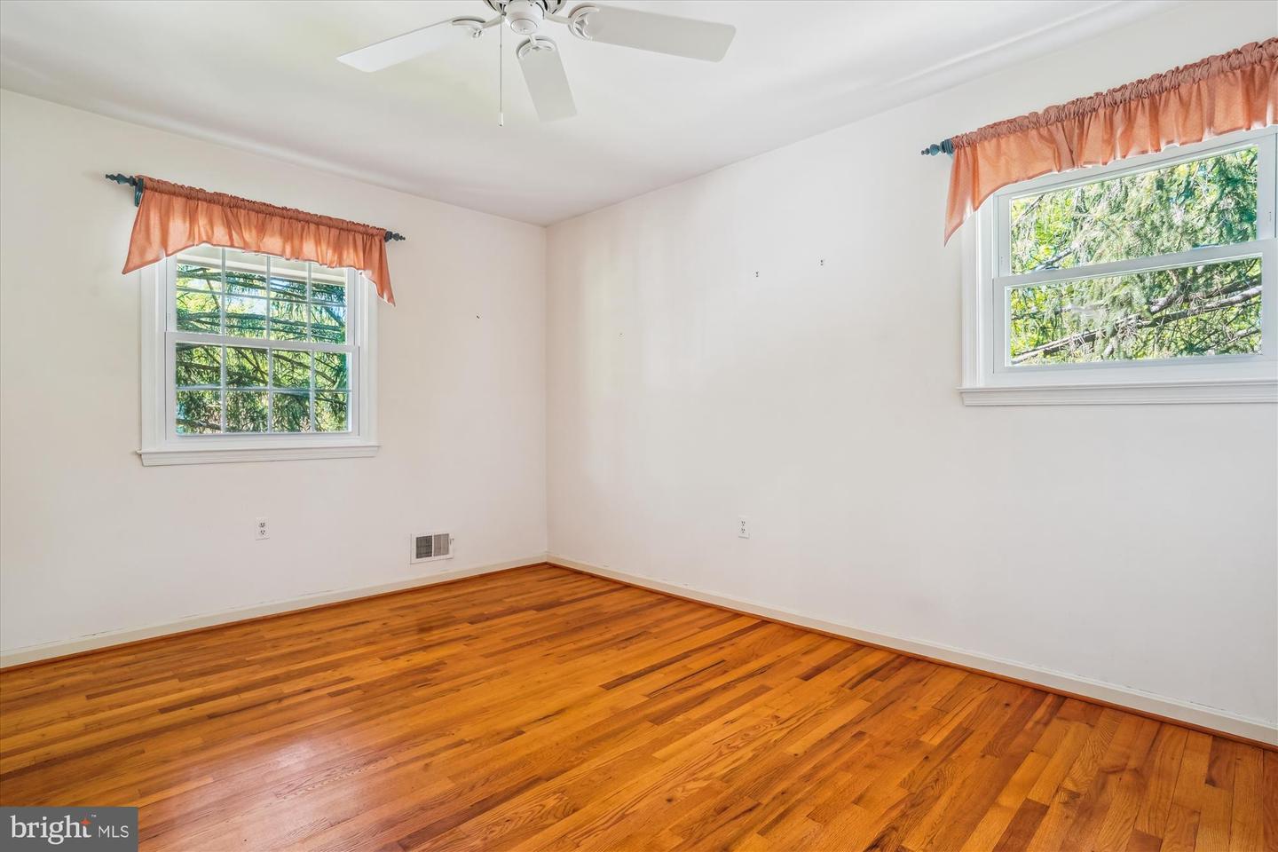 8659 WEIR ST, MANASSAS, Virginia 20110, 4 Bedrooms Bedrooms, ,2 BathroomsBathrooms,Residential,For sale,8659 WEIR ST,VAMN2008234 MLS # VAMN2008234