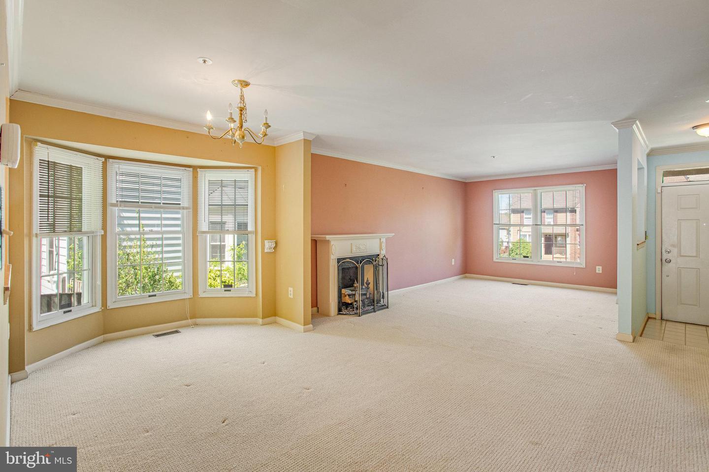 7933 BLUE GRAY CIR, MANASSAS, Virginia 20109, 3 Bedrooms Bedrooms, ,2 BathroomsBathrooms,Residential,For sale,7933 BLUE GRAY CIR,VAPW2092840 MLS # VAPW2092840