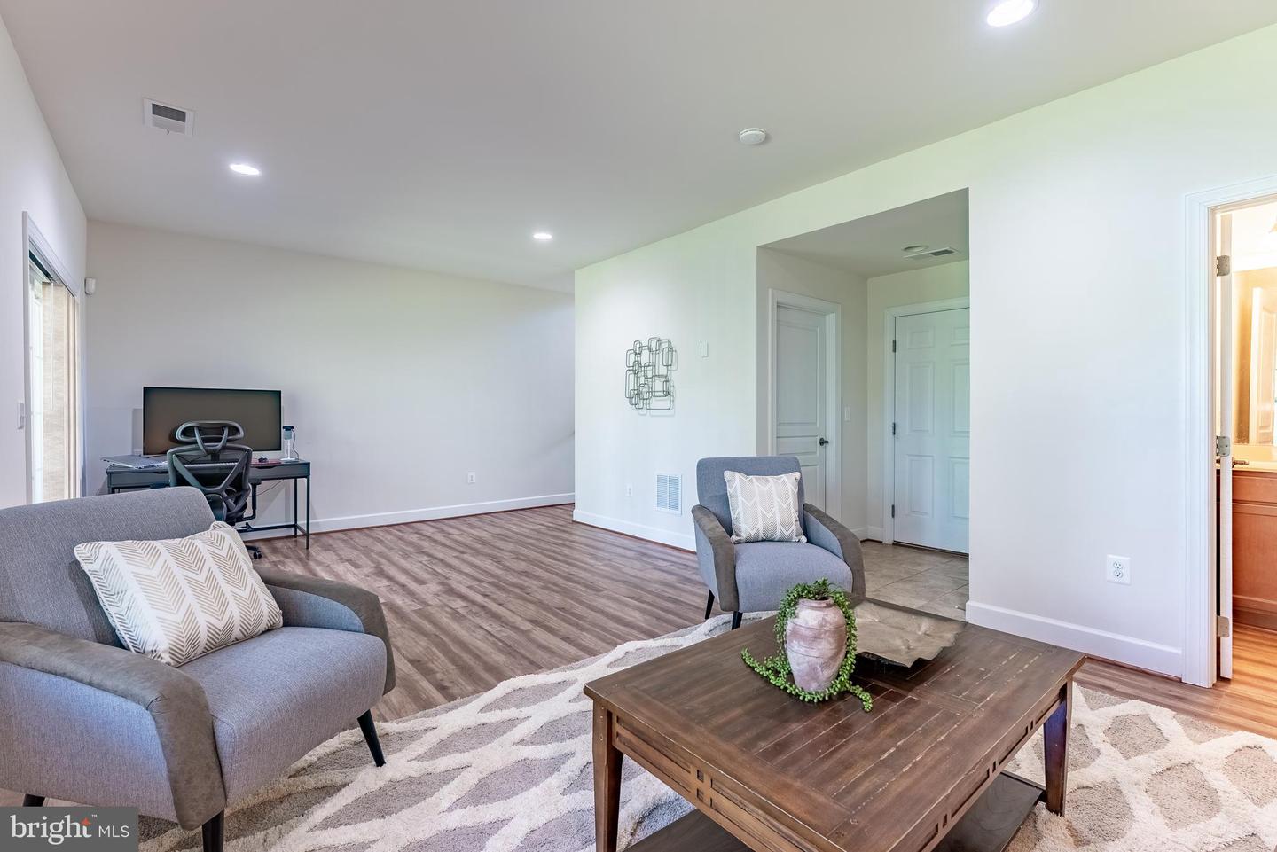 10290 GREENSPIRE DR, OAKTON, Virginia 22124, 3 Bedrooms Bedrooms, ,2 BathroomsBathrooms,Residential,For sale,10290 GREENSPIRE DR,VAFX2236400 MLS # VAFX2236400