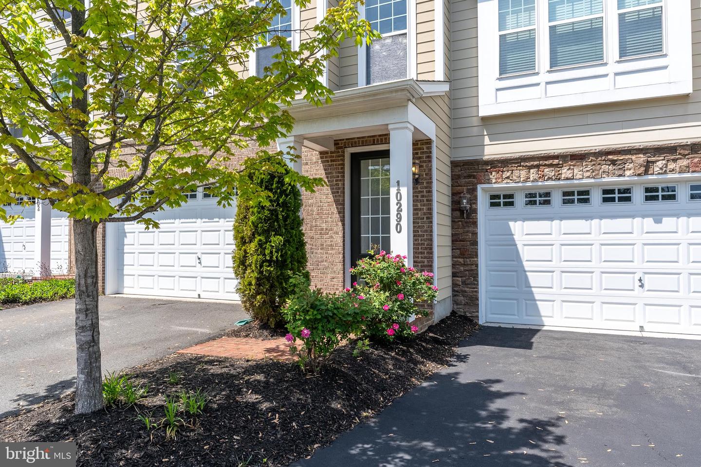 10290 GREENSPIRE DR, OAKTON, Virginia 22124, 3 Bedrooms Bedrooms, ,2 BathroomsBathrooms,Residential,For sale,10290 GREENSPIRE DR,VAFX2236400 MLS # VAFX2236400