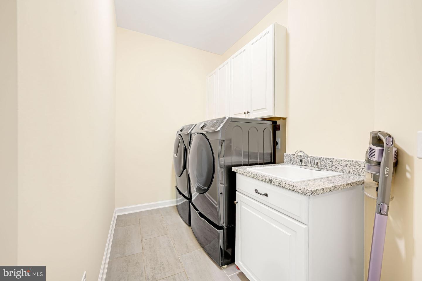 41972 PADDOCK GATE PL, ASHBURN, Virginia 20148, 5 Bedrooms Bedrooms, ,4 BathroomsBathrooms,Residential,For sale,41972 PADDOCK GATE PL,VALO2094746 MLS # VALO2094746
