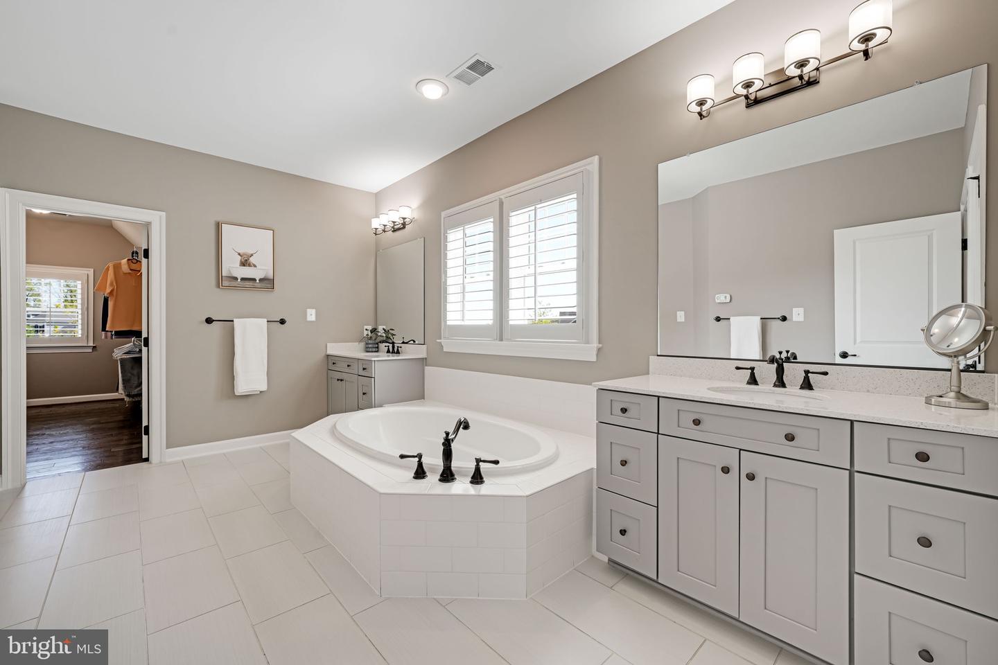 41972 PADDOCK GATE PL, ASHBURN, Virginia 20148, 5 Bedrooms Bedrooms, ,4 BathroomsBathrooms,Residential,For sale,41972 PADDOCK GATE PL,VALO2094746 MLS # VALO2094746