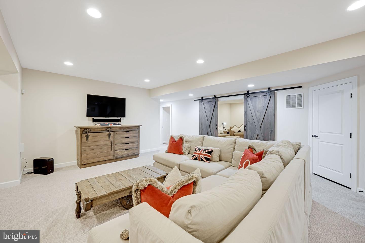 41972 PADDOCK GATE PL, ASHBURN, Virginia 20148, 5 Bedrooms Bedrooms, ,4 BathroomsBathrooms,Residential,For sale,41972 PADDOCK GATE PL,VALO2094746 MLS # VALO2094746
