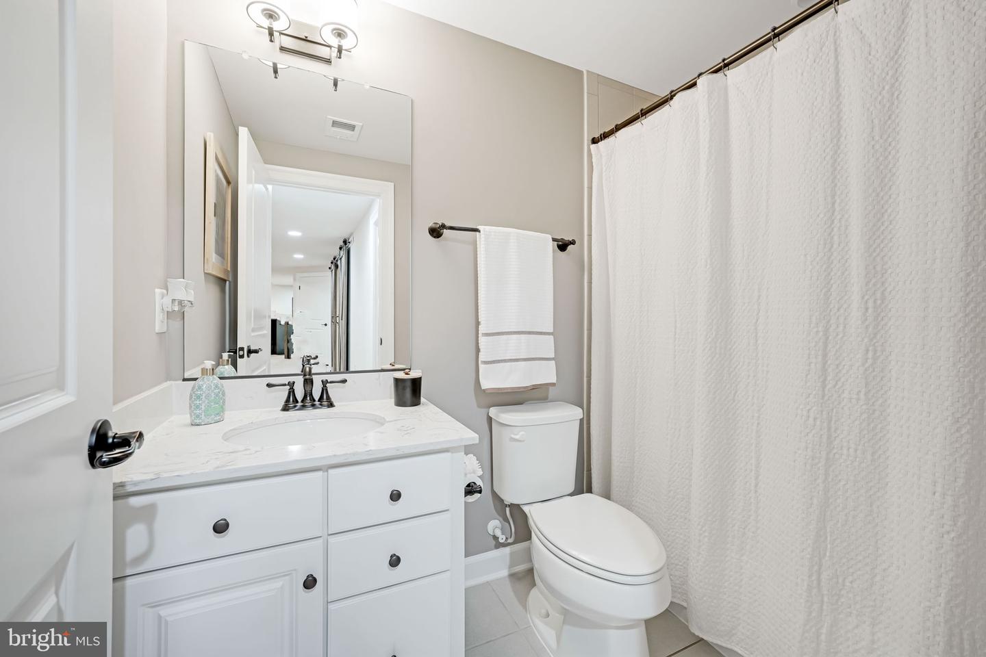 41972 PADDOCK GATE PL, ASHBURN, Virginia 20148, 5 Bedrooms Bedrooms, ,4 BathroomsBathrooms,Residential,For sale,41972 PADDOCK GATE PL,VALO2094746 MLS # VALO2094746