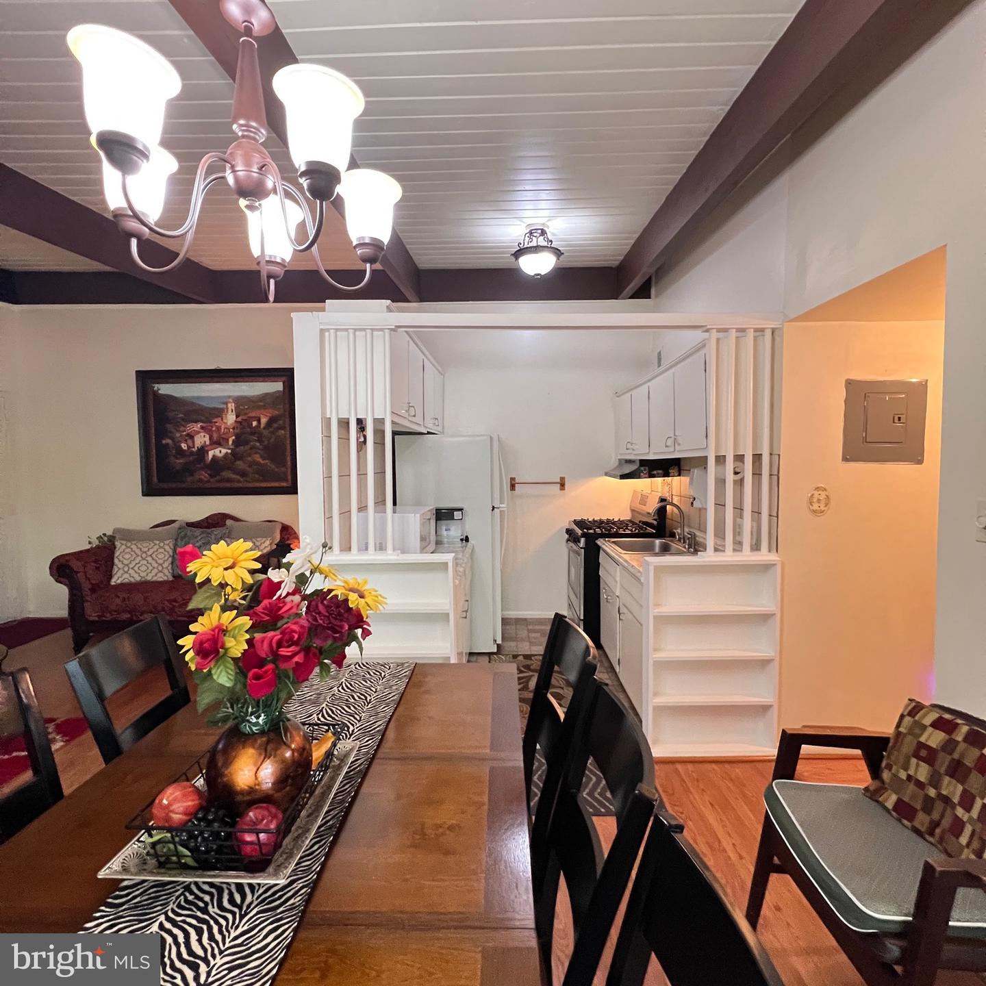 4211 AMERICANA DR #204, ANNANDALE, Virginia 22003, 2 Bedrooms Bedrooms, ,1 BathroomBathrooms,Residential,For sale,4211 AMERICANA DR #204,VAFX2236536 MLS # VAFX2236536