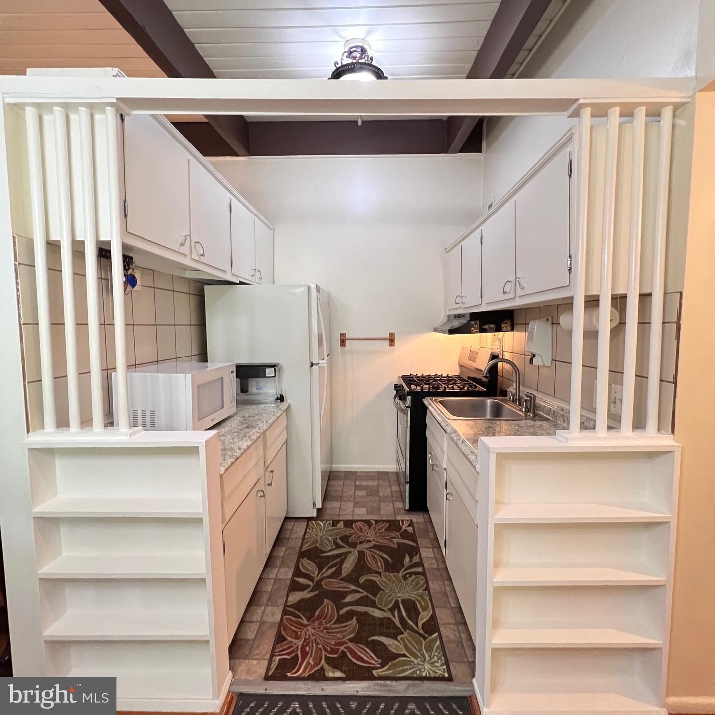 4211 AMERICANA DR #204, ANNANDALE, Virginia 22003, 2 Bedrooms Bedrooms, ,1 BathroomBathrooms,Residential,For sale,4211 AMERICANA DR #204,VAFX2236536 MLS # VAFX2236536