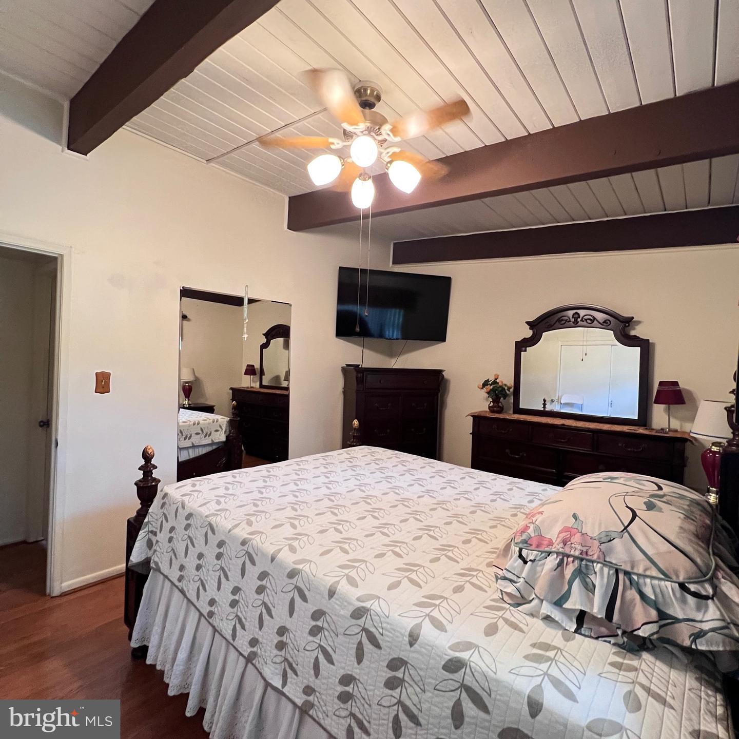 4211 AMERICANA DR #204, ANNANDALE, Virginia 22003, 2 Bedrooms Bedrooms, ,1 BathroomBathrooms,Residential,For sale,4211 AMERICANA DR #204,VAFX2236536 MLS # VAFX2236536