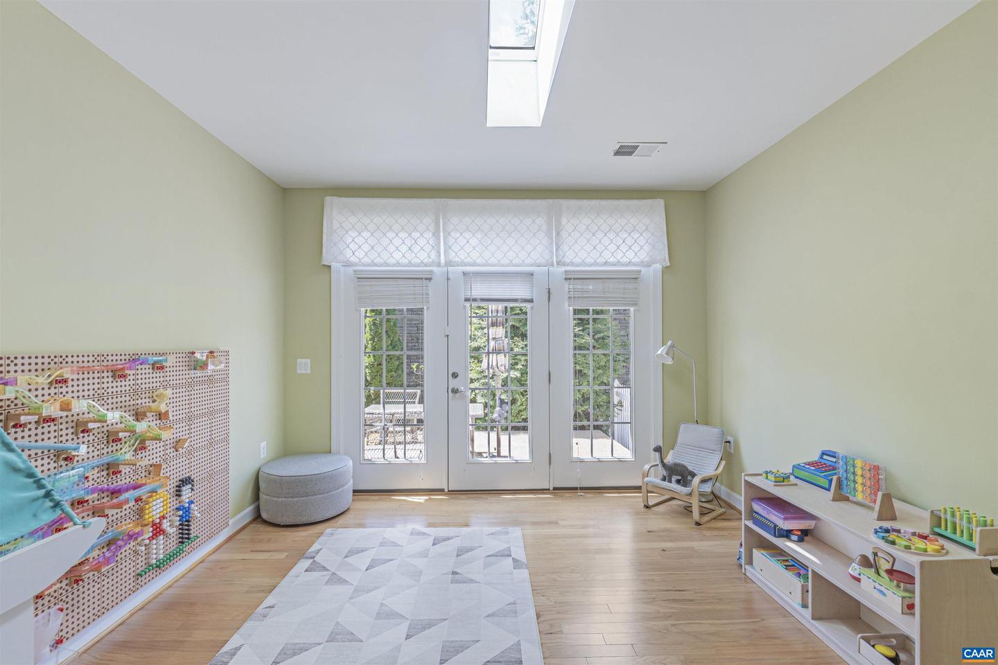 1619 SAWGRASS CT, CHARLOTTESVILLE, Virginia 22901, 4 Bedrooms Bedrooms, ,2 BathroomsBathrooms,Residential,For sale,1619 SAWGRASS CT,663700 MLS # 663700