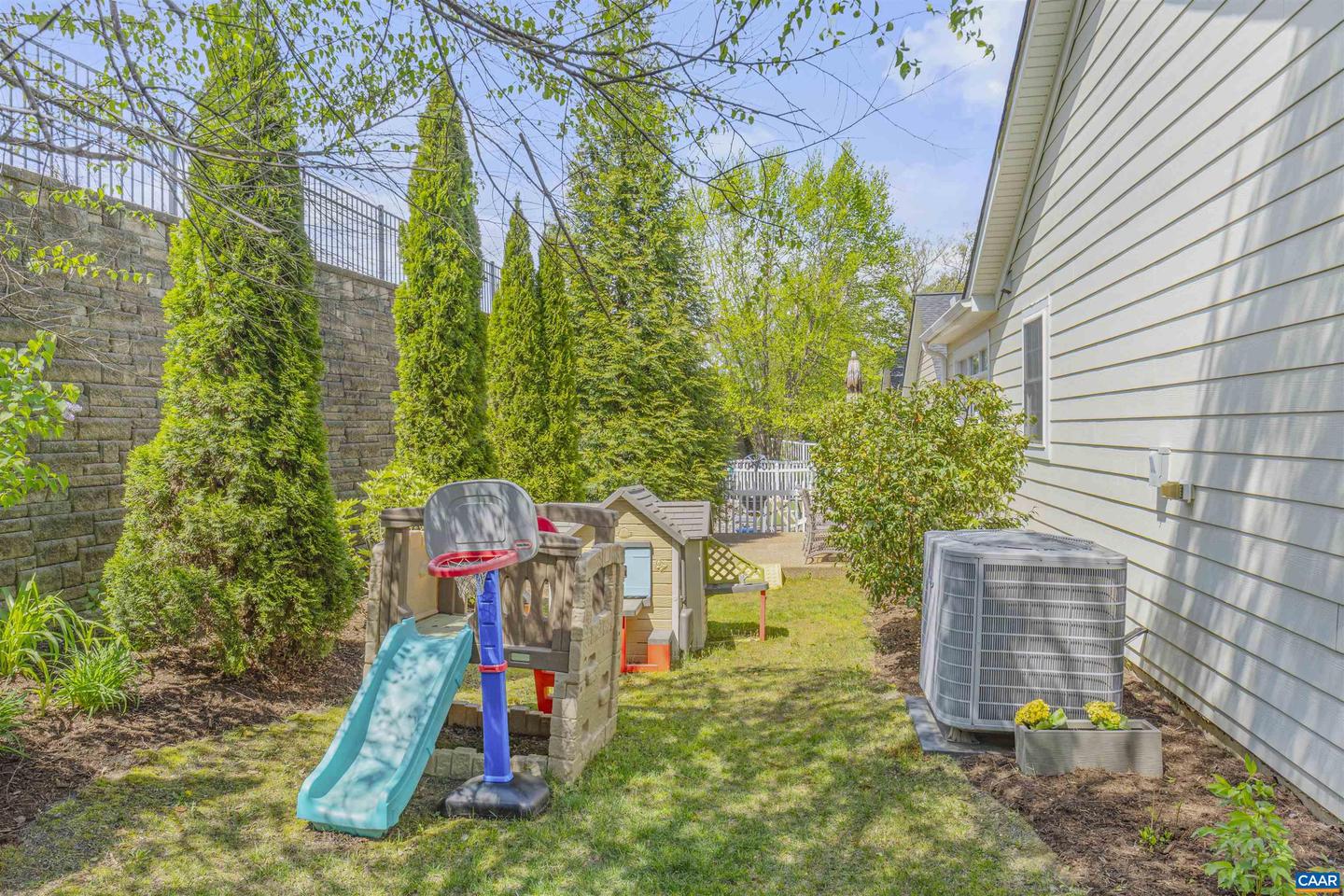 1619 SAWGRASS CT, CHARLOTTESVILLE, Virginia 22901, 4 Bedrooms Bedrooms, ,2 BathroomsBathrooms,Residential,For sale,1619 SAWGRASS CT,663700 MLS # 663700