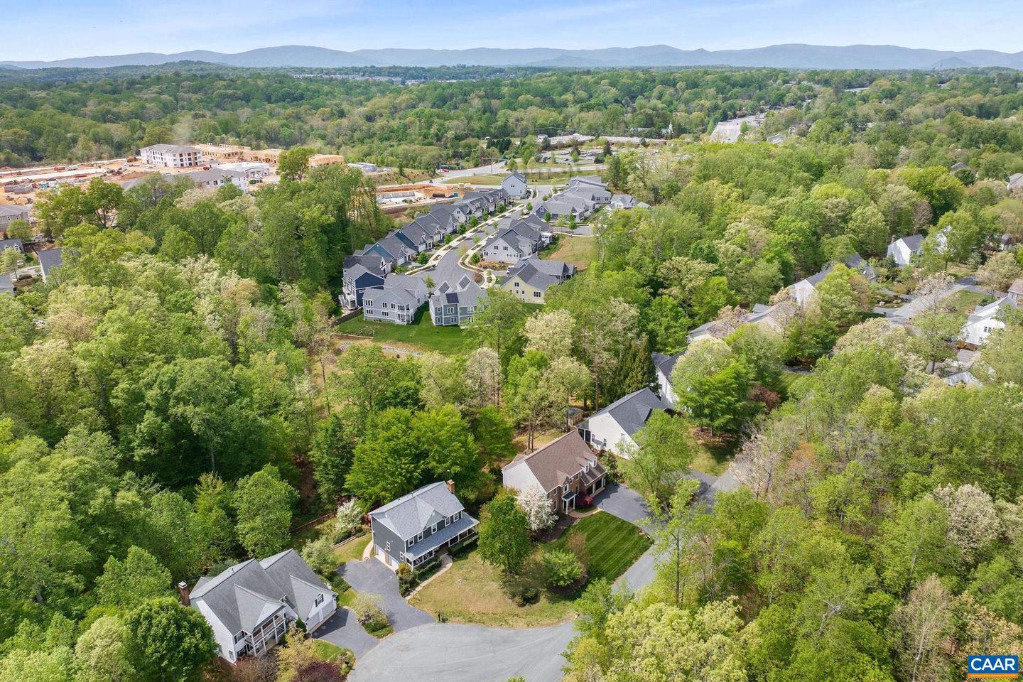 860 CHARTER OAKS DR, CHARLOTTESVILLE, Virginia 22901, 5 Bedrooms Bedrooms, ,3 BathroomsBathrooms,Residential,For sale,860 CHARTER OAKS DR,663714 MLS # 663714