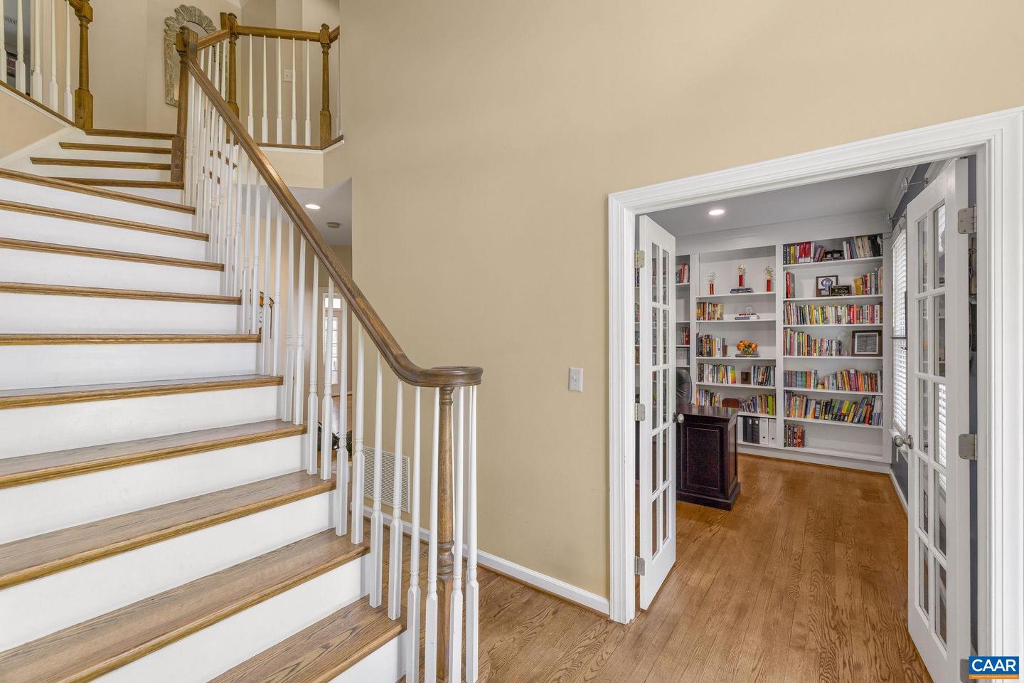 860 CHARTER OAKS DR, CHARLOTTESVILLE, Virginia 22901, 5 Bedrooms Bedrooms, ,3 BathroomsBathrooms,Residential,For sale,860 CHARTER OAKS DR,663714 MLS # 663714