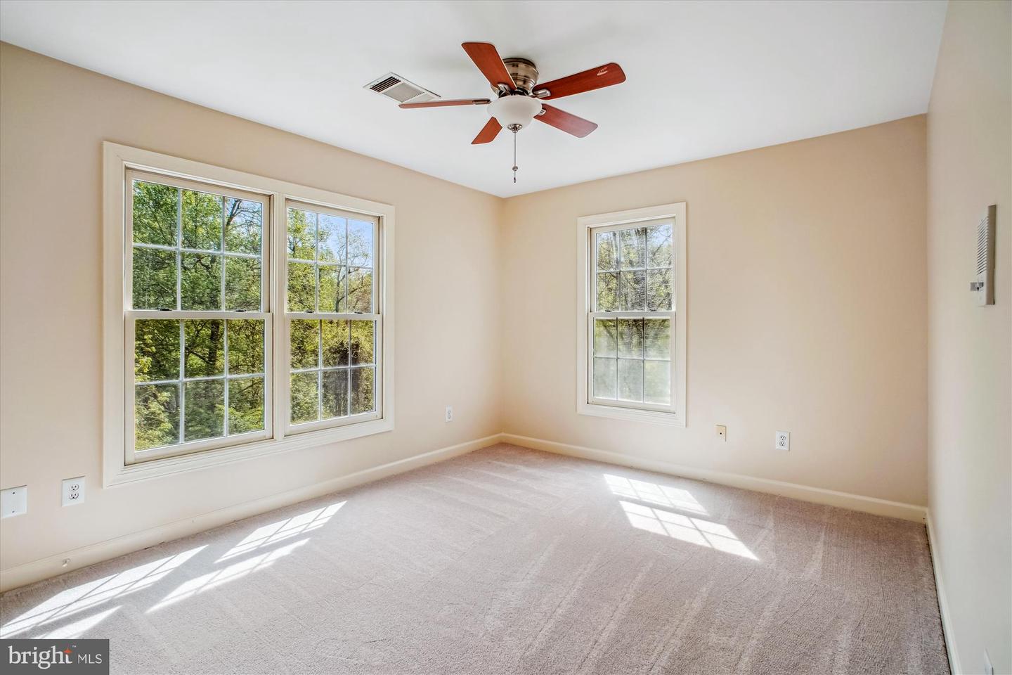 6626 BYRNS PL, MCLEAN, Virginia 22101, 5 Bedrooms Bedrooms, ,4 BathroomsBathrooms,Residential,For sale,6626 BYRNS PL,VAFX2236850 MLS # VAFX2236850