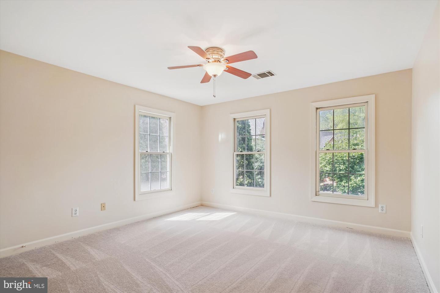 6626 BYRNS PL, MCLEAN, Virginia 22101, 5 Bedrooms Bedrooms, ,4 BathroomsBathrooms,Residential,For sale,6626 BYRNS PL,VAFX2236850 MLS # VAFX2236850