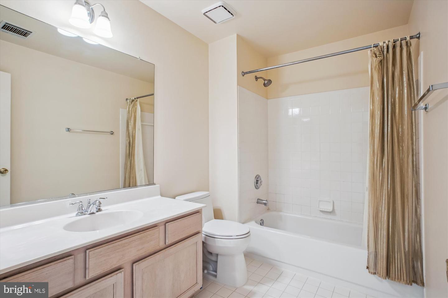 6626 BYRNS PL, MCLEAN, Virginia 22101, 5 Bedrooms Bedrooms, ,4 BathroomsBathrooms,Residential,For sale,6626 BYRNS PL,VAFX2236850 MLS # VAFX2236850