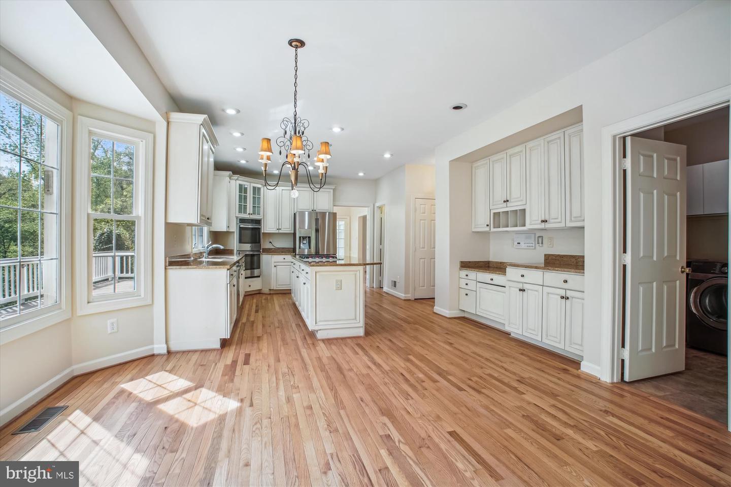 6626 BYRNS PL, MCLEAN, Virginia 22101, 5 Bedrooms Bedrooms, ,4 BathroomsBathrooms,Residential,For sale,6626 BYRNS PL,VAFX2236850 MLS # VAFX2236850