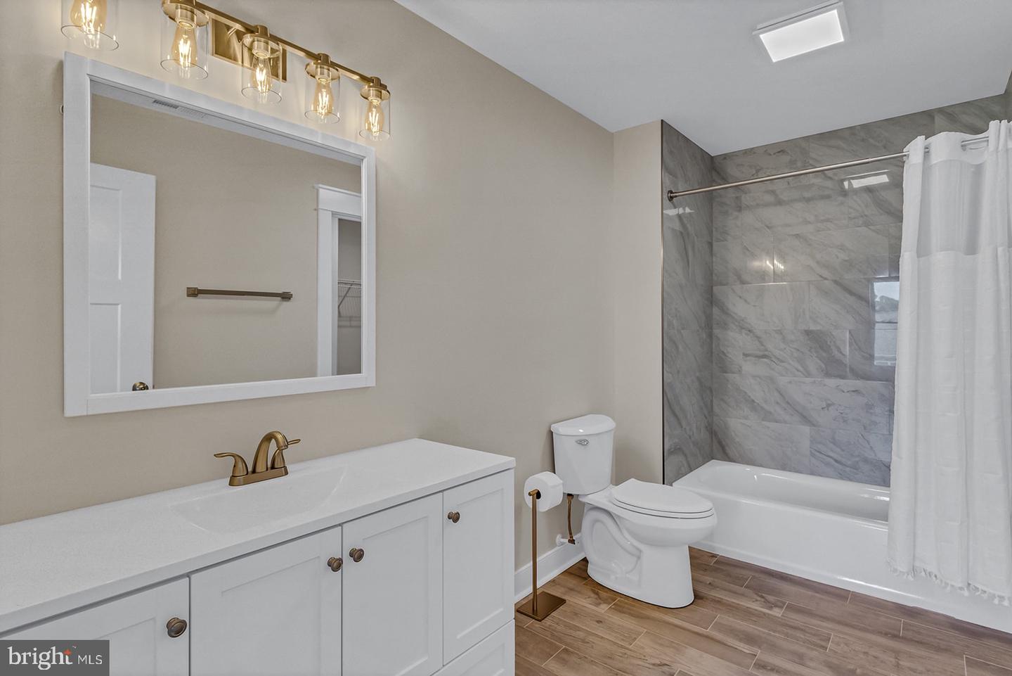 696 MAIN ST, REEDVILLE, Virginia 22539, 3 Bedrooms Bedrooms, 6 Rooms Rooms,3 BathroomsBathrooms,Residential,For sale,696 MAIN ST,VANV2001570 MLS # VANV2001570