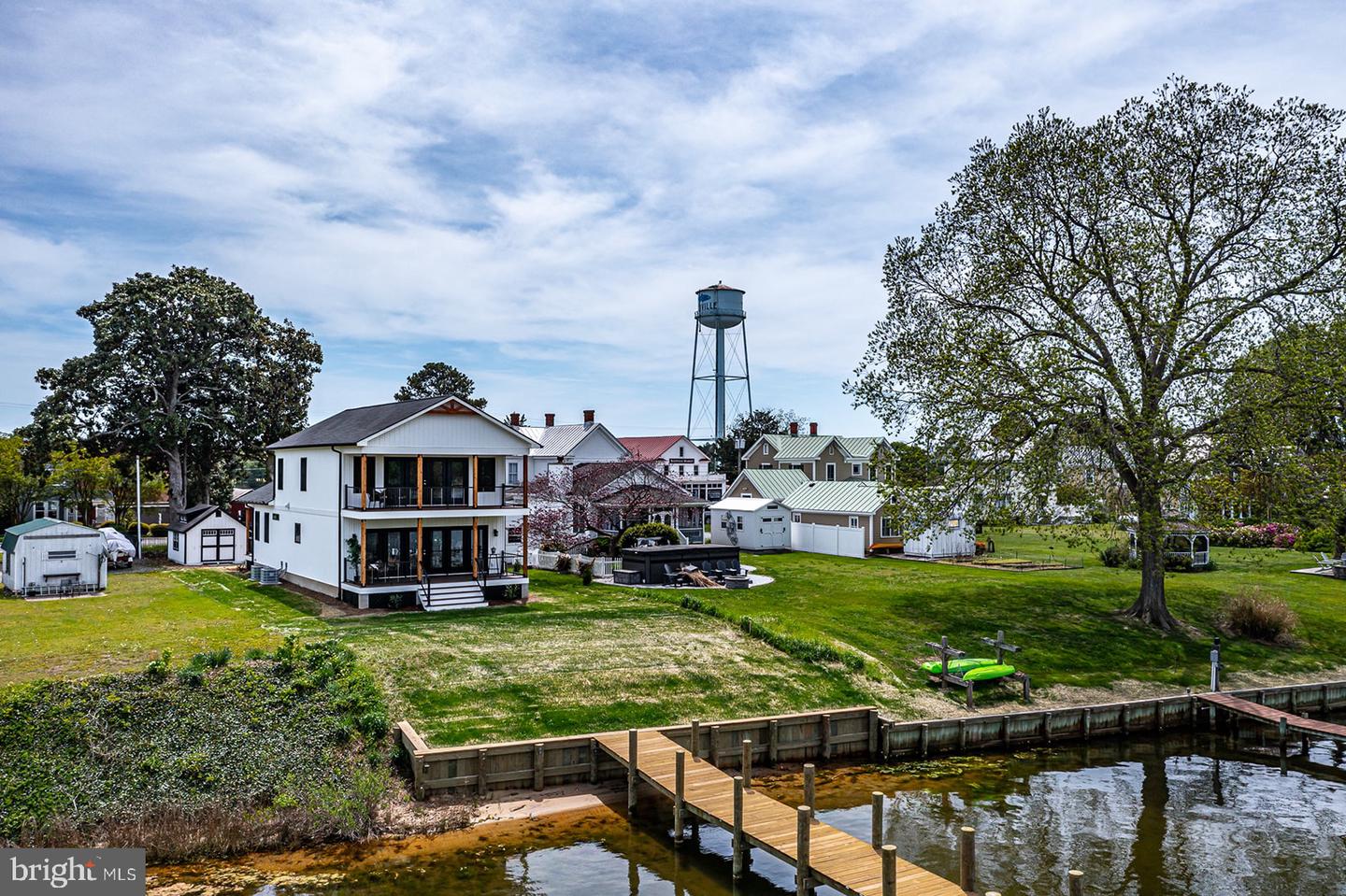 696 MAIN ST, REEDVILLE, Virginia 22539, 3 Bedrooms Bedrooms, 6 Rooms Rooms,3 BathroomsBathrooms,Residential,For sale,696 MAIN ST,VANV2001570 MLS # VANV2001570