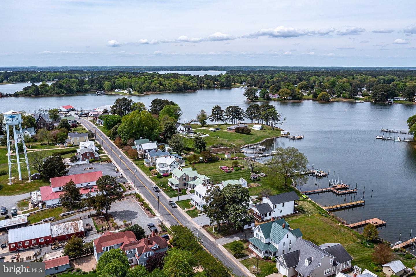 696 MAIN ST, REEDVILLE, Virginia 22539, 3 Bedrooms Bedrooms, 6 Rooms Rooms,3 BathroomsBathrooms,Residential,For sale,696 MAIN ST,VANV2001570 MLS # VANV2001570