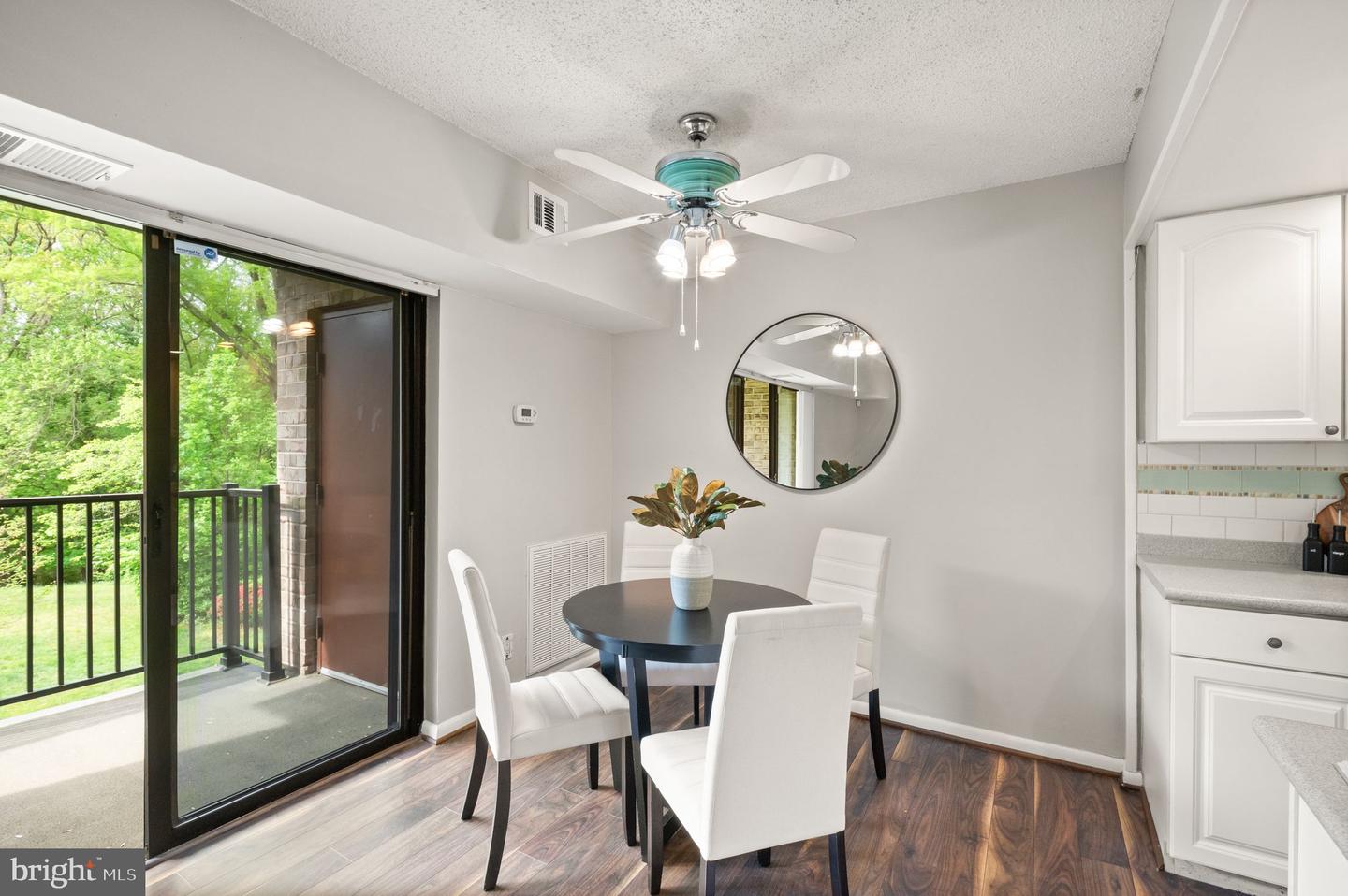 11657 STONEVIEW SQ #97/11C, RESTON, Virginia 20191, 3 Bedrooms Bedrooms, ,2 BathroomsBathrooms,Residential,For sale,11657 STONEVIEW SQ #97/11C,VAFX2237180 MLS # VAFX2237180