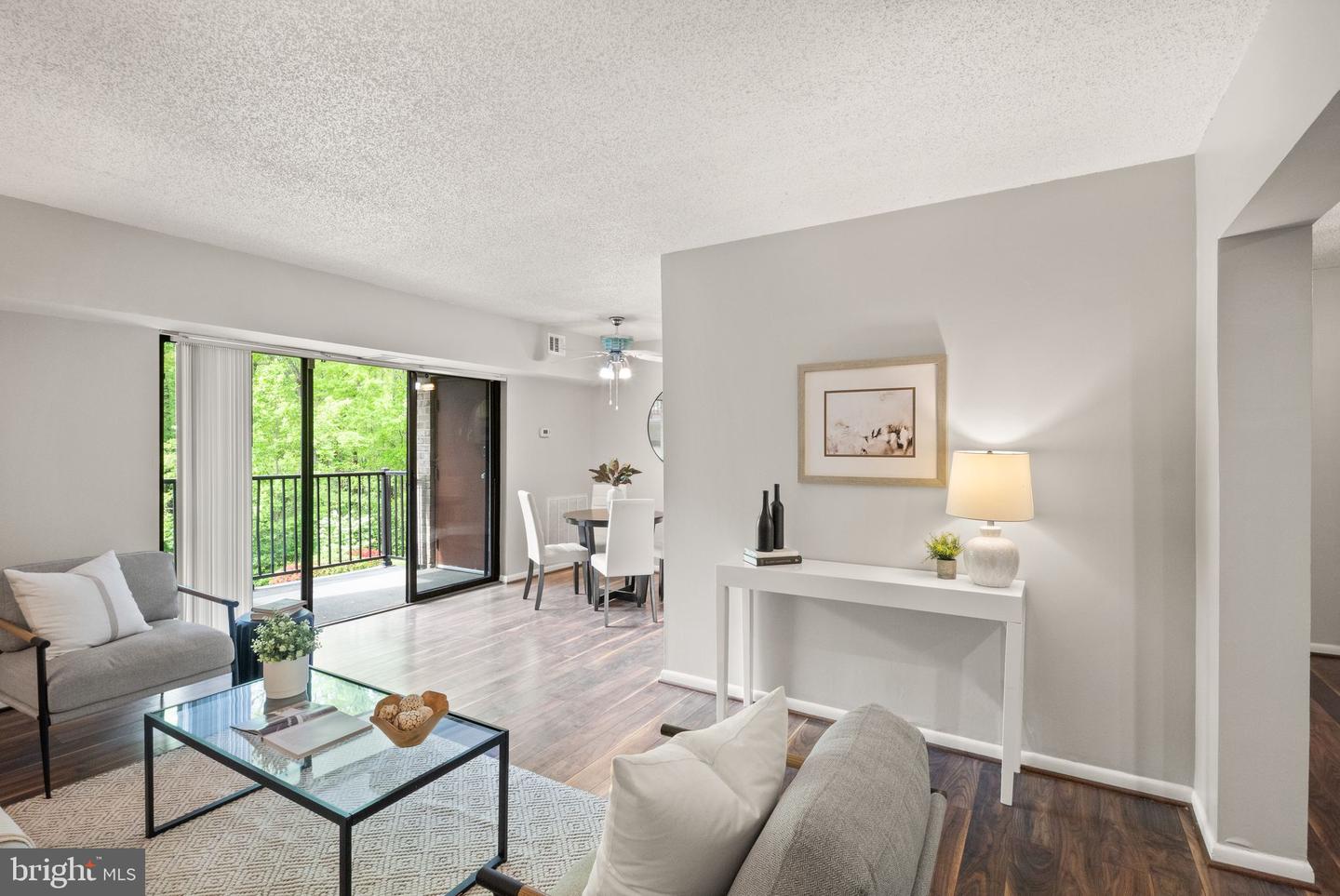 11657 STONEVIEW SQ #97/11C, RESTON, Virginia 20191, 3 Bedrooms Bedrooms, ,2 BathroomsBathrooms,Residential,For sale,11657 STONEVIEW SQ #97/11C,VAFX2237180 MLS # VAFX2237180