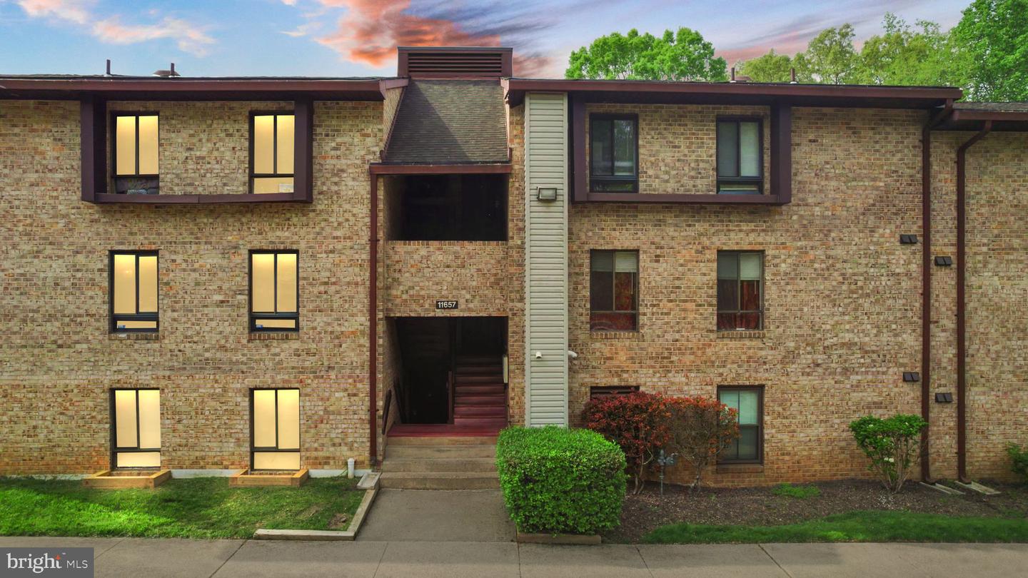 11657 STONEVIEW SQ #97/11C, RESTON, Virginia 20191, 3 Bedrooms Bedrooms, ,2 BathroomsBathrooms,Residential,For sale,11657 STONEVIEW SQ #97/11C,VAFX2237180 MLS # VAFX2237180